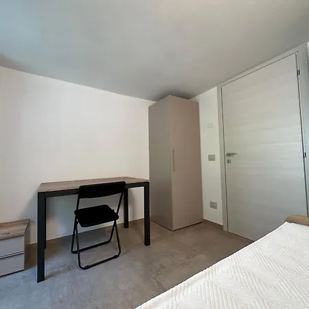 E Trekking 714 E 715 公寓 *