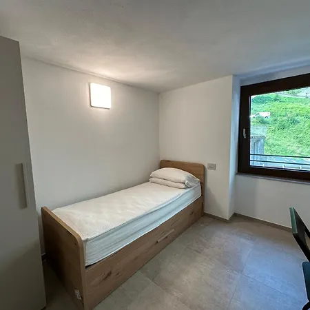 E Trekking 714 E 715 *