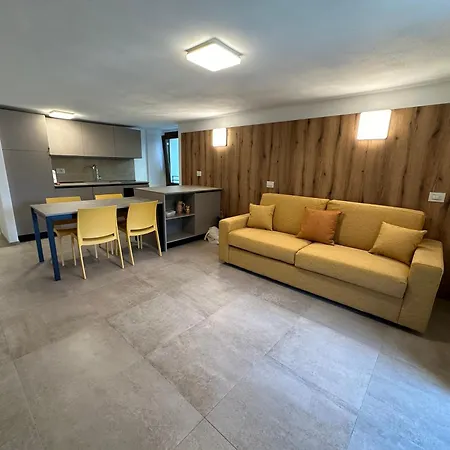 E Trekking 714 E 715 公寓 *