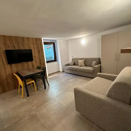 E Trekking 714 E 715